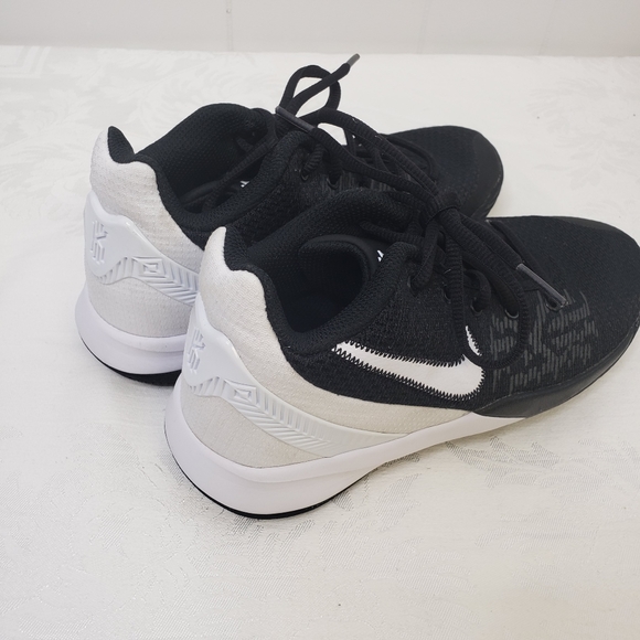 NIKE KD SNEAKERS BLACK/WHITE YOUTH SIZE 4.5 - Picture 4 of 7